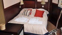 Sailing yacht RUNNING ON WAVES -  Cabin 6